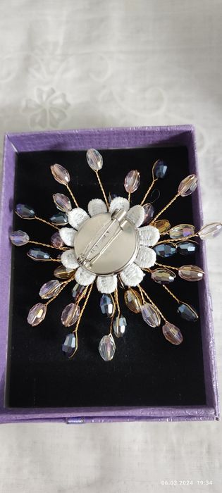 Продам брошь ручной работы