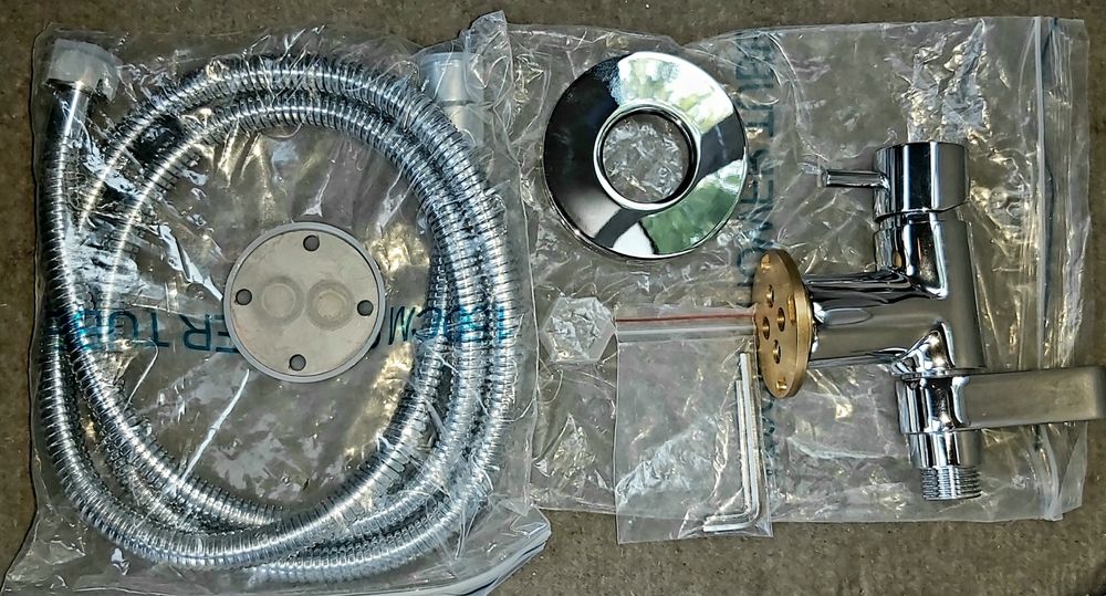 Смеситель гигиенический "BRAVAT"