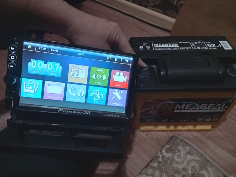 Продам  автомагнитолу