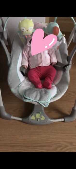 Leagăn electric pentru bebeluși