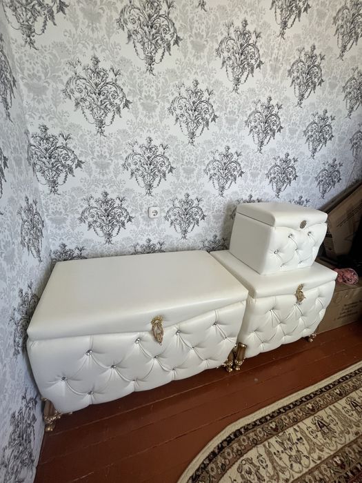 Сундуки б/у 3 штуки.