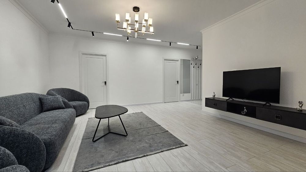 3 комн. Центр, М.ОЙБЕК, ЦУМ.  СВОЯ!