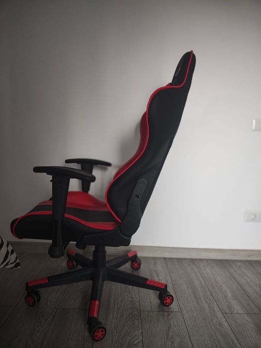 Scaun gaming Myria ca nou