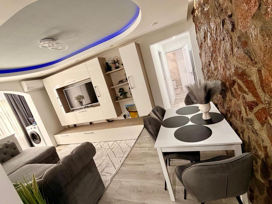Apartament 3 camere Ostroveni