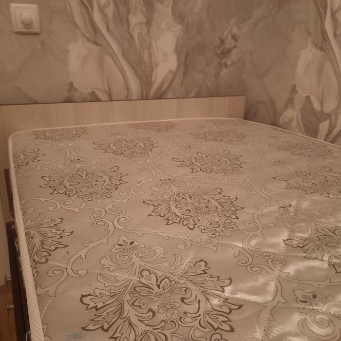 Продается односпальная кровать.