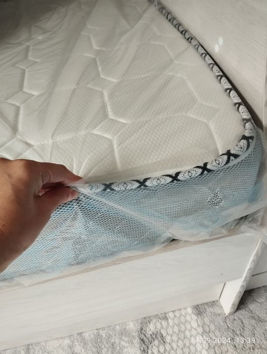 Двухъярусная кровать