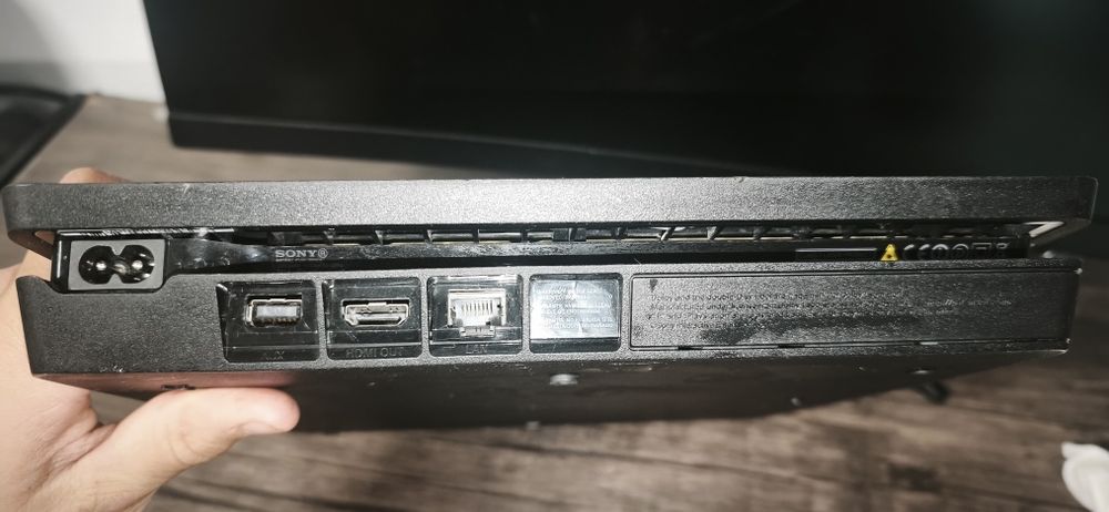 ps 4 slim stare foarte buna de funcționare
