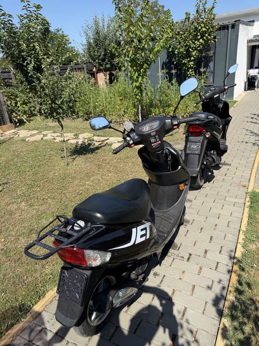 Scuter jet Gy6 ! 25kmh , benzina 2010 , 6000 km , 49cc, 4 timpi , Fara permis 25 kmh pe cartea RAR!!