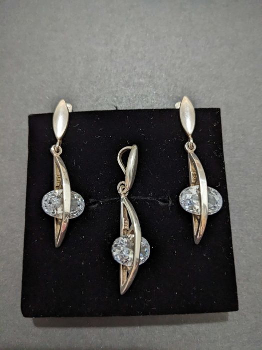 Set cercei și pandantiv argint cu cristale ovale