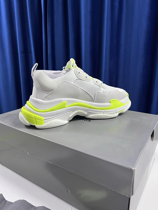 sneakers Balenciaga triple s marimea 42 noi