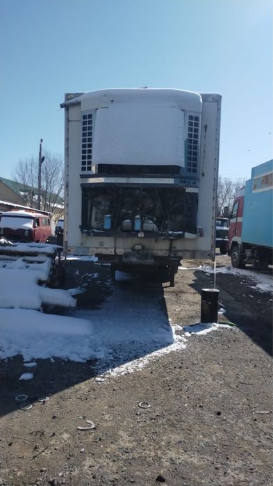 Рефрежираторный полуприцеп