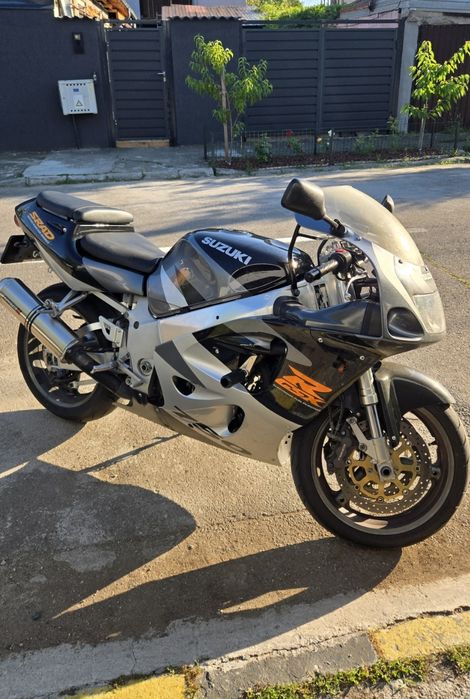 Suzuki GSX-R 750 – Vand / SCHIMB