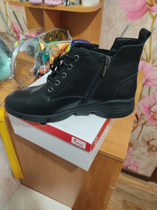 Продам ботинки кожаные зимние