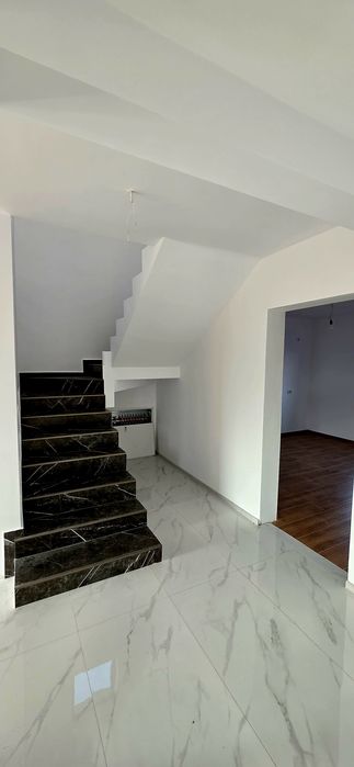 Casă P+1 de vânzare – Ștefănești, 200 m baza sportivă Marcea