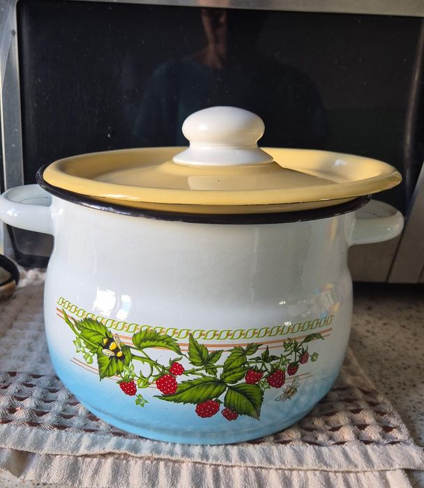 Кастрюля эмалированные