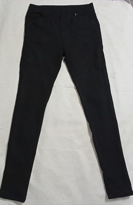 Продам женские джинсы