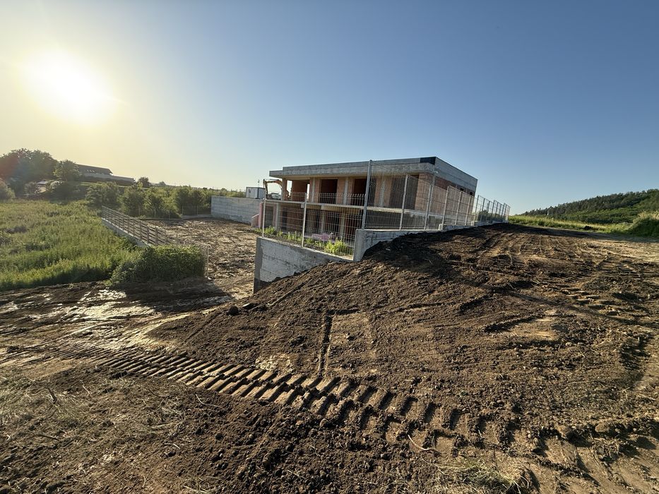 Inchiriez excavator / miniexcavator