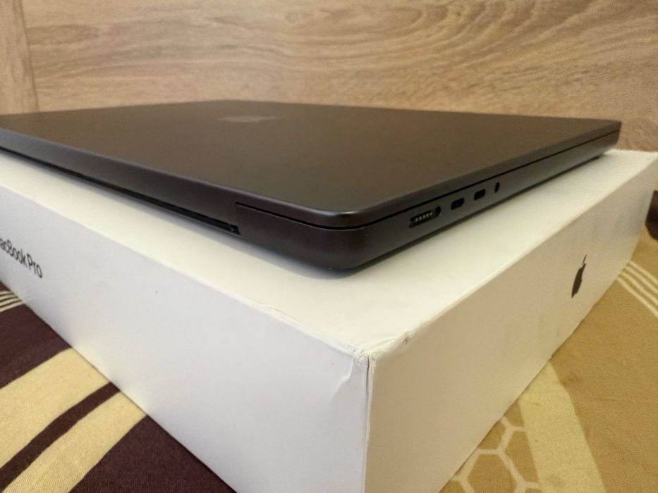 Apple Macbook Pro M3
