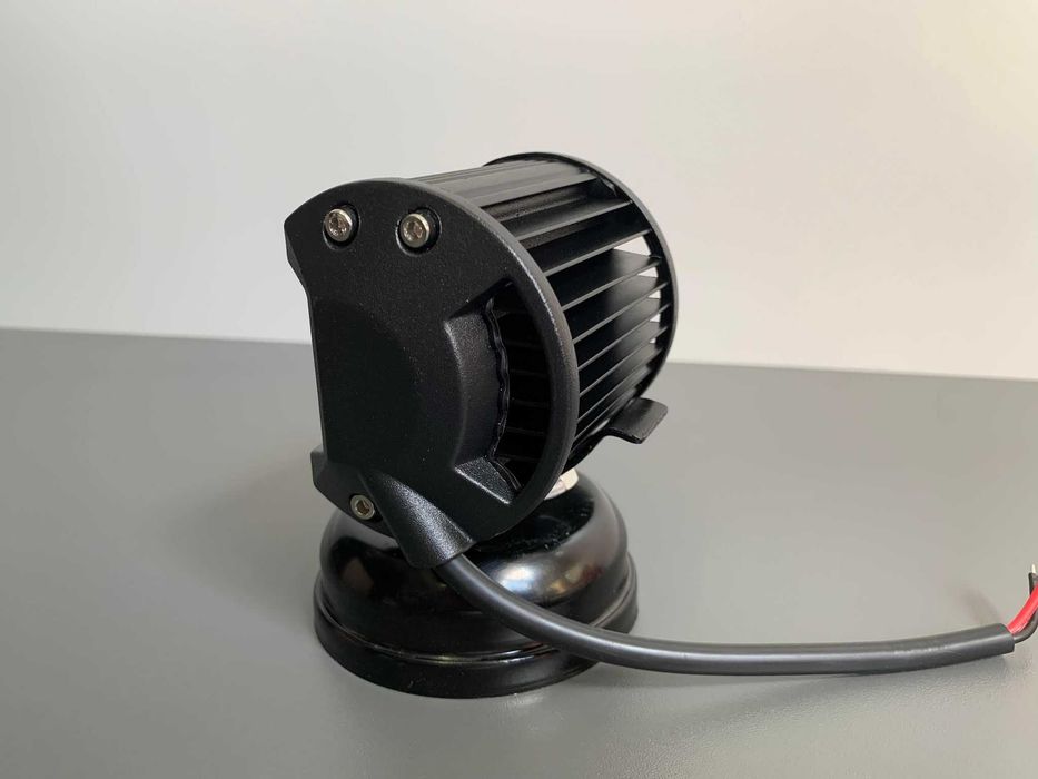 Proiector auto LED CREE 18W off road