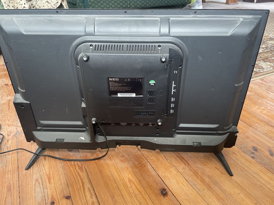 Телевизор  NEO 32 LET TV