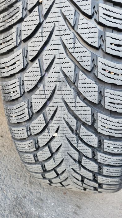 Продавам зимни гуми Nokian  в отлично състояние!