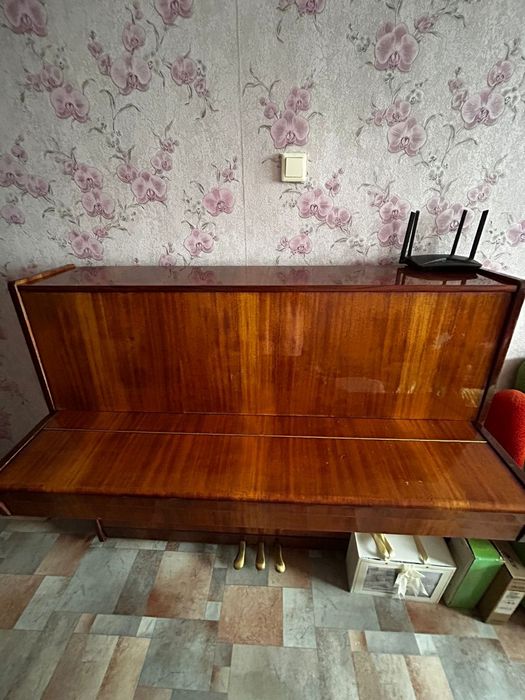 Пианино фирмы "Беларусь"