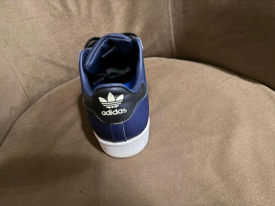 Кроссовки Adidas бу