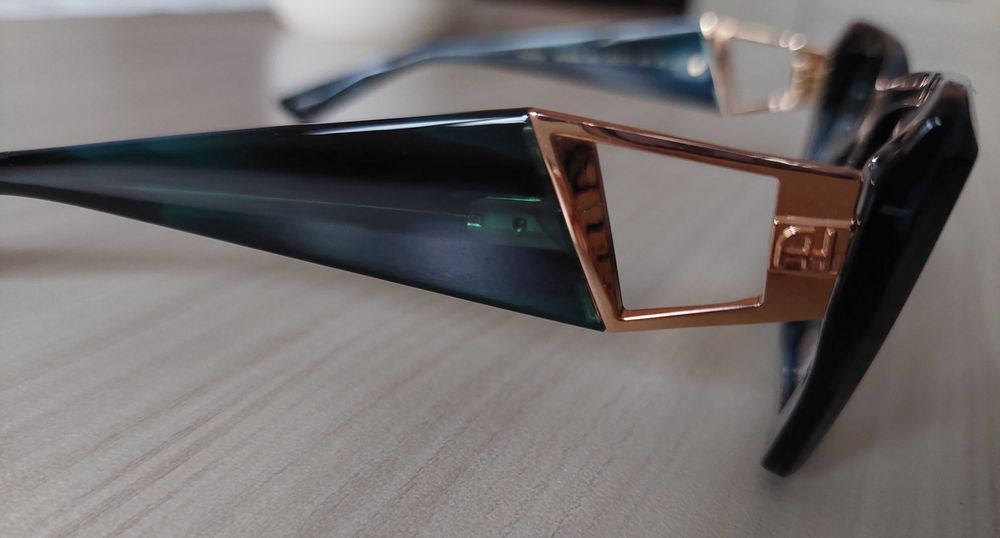 Дамски слънчеви очила ANA HICKMANN