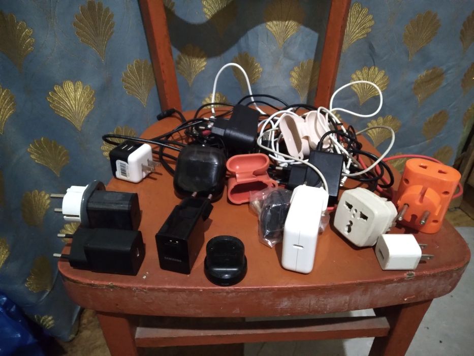 Продам зарядки разные виды 500тенге