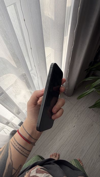 Iphone 16 Pro, 256GB, черный