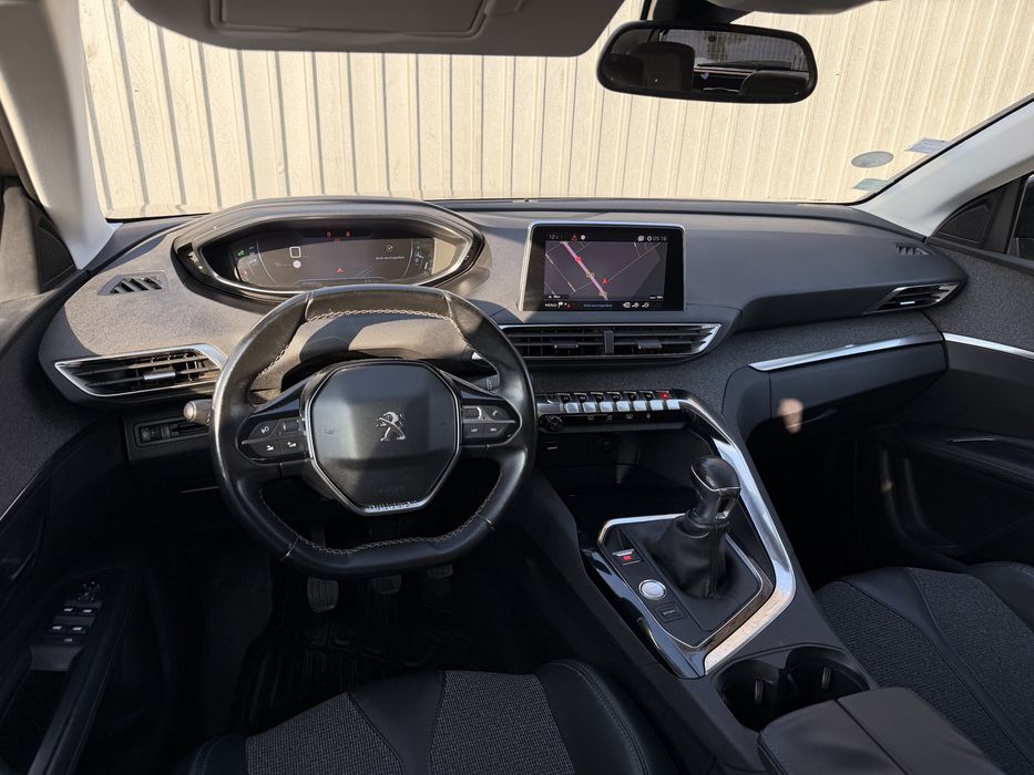Peugeot 3008 Echipare Allure 2017 1.6HDI 120CP