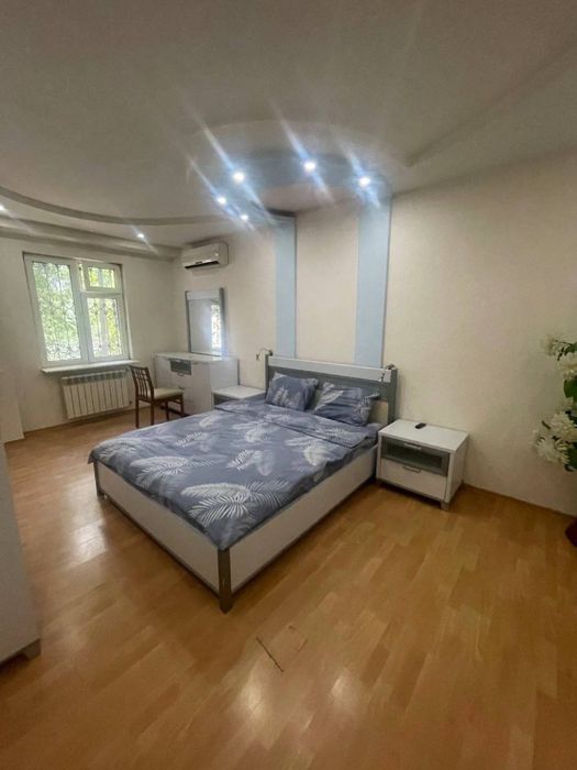 Продается 3х ком 80м2 Ц-2 Алайский рынок