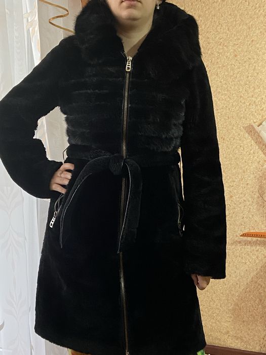 Продам мутоновую шубу