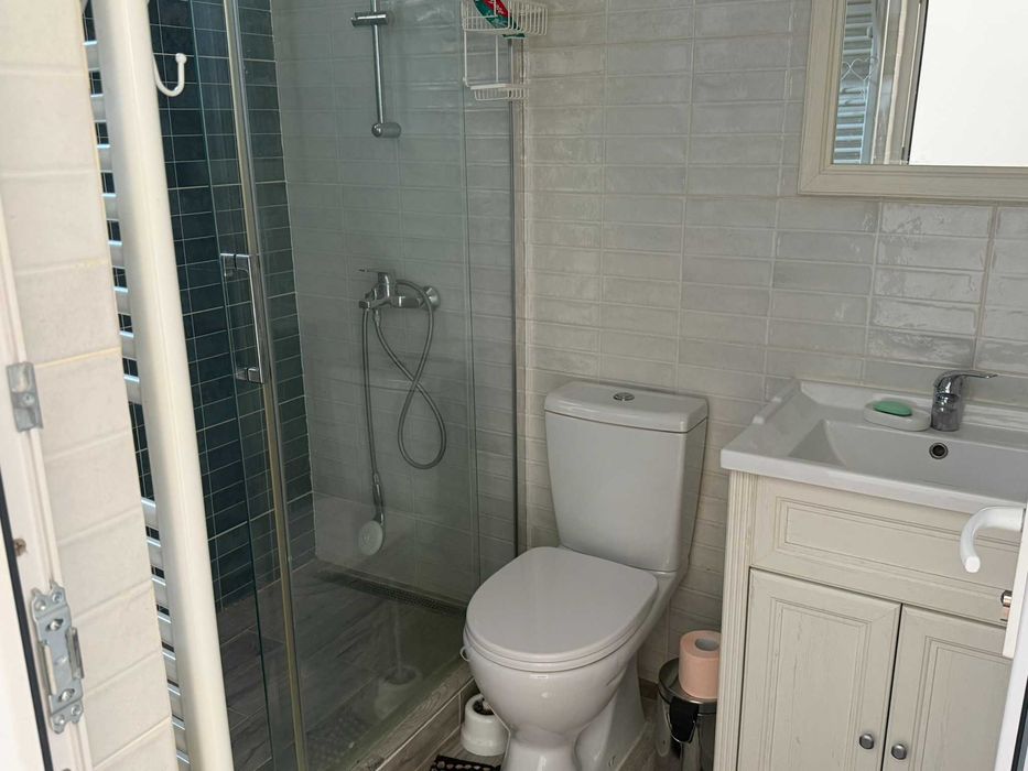 Ploiesti semicentral zona rezidentiala - Casa de inchiriat pentru locuit sau cabinete/birou