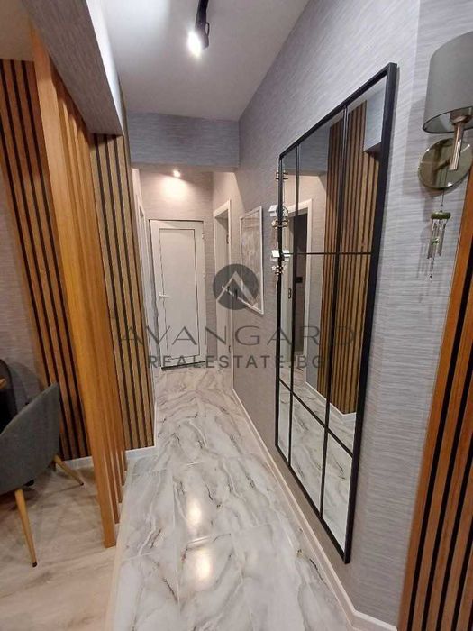 Продава се Тристаен апартамент в Пловдив, Кършияка - 65 кв.м за 3060 €/кв.м - Снимка #12