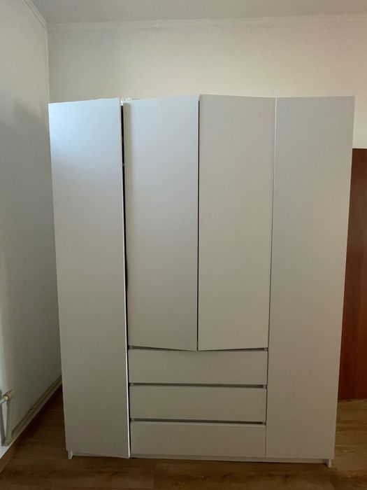 Шкаф в спальню …