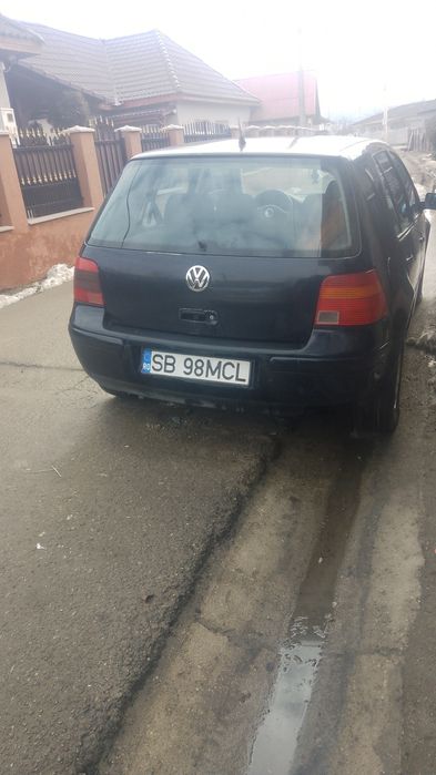 Vând sau schimb Golf IV