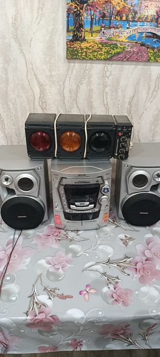 Музыкальный центр
