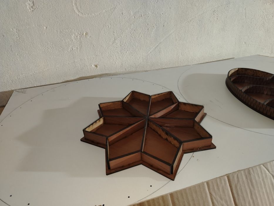 Pista bodom xurmo solgani idish quti