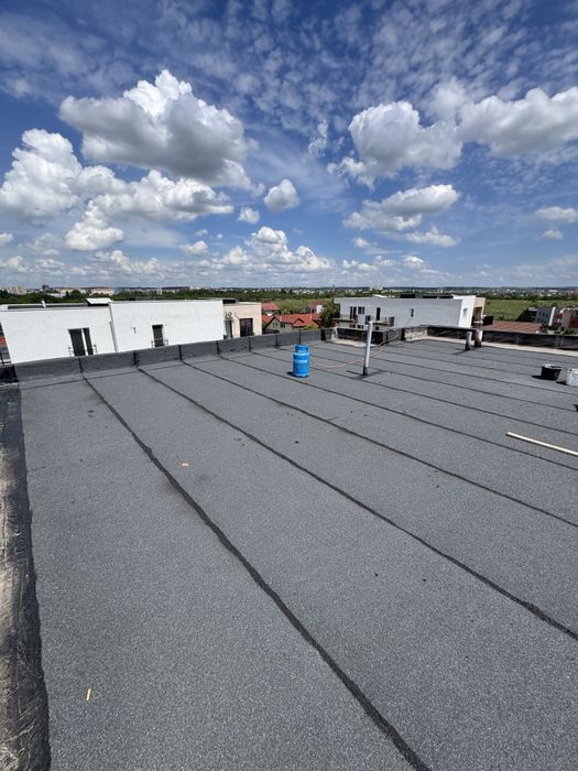 Hidroizolatii  / terase / reparații acoperiș / izolații