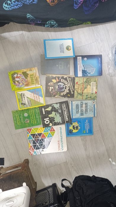 Книги смотрите на фото