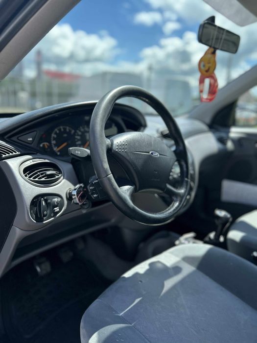 Ford focus 1.6 benzina 2001