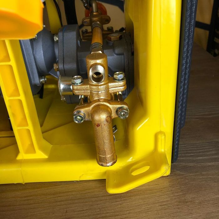 Бензиновый распылитель для распыления