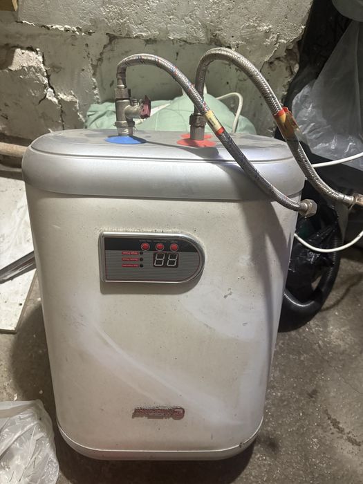 Продам водонагреватель