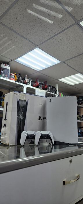 Sony PlayStation 5 (CFI-1218A)