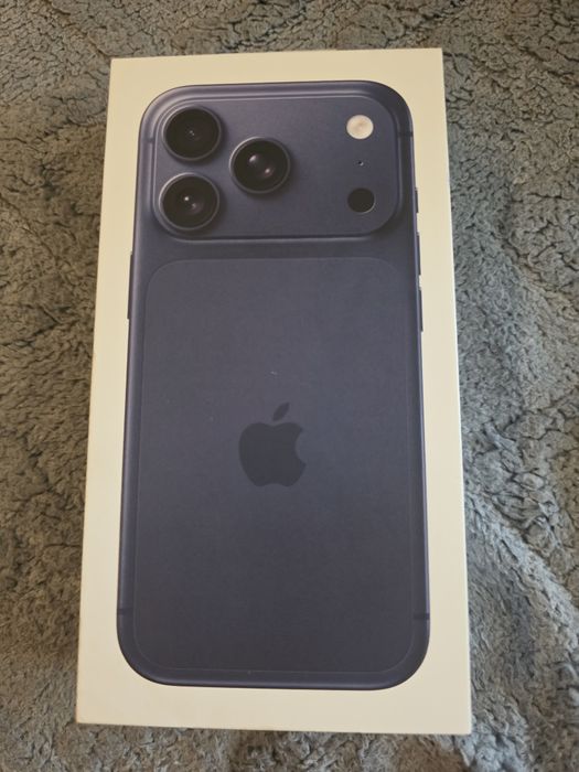 Продам iPhone 17 Pro 256 GB (новый, запечатанный)