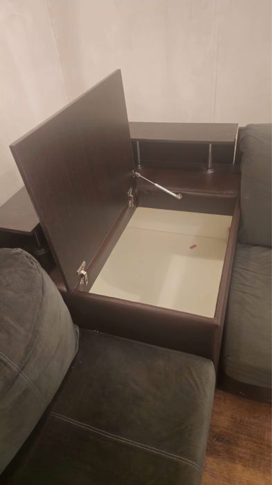 Продам Б/у диван