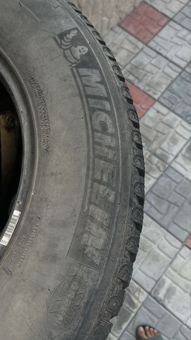Продам мишлен зимний R18