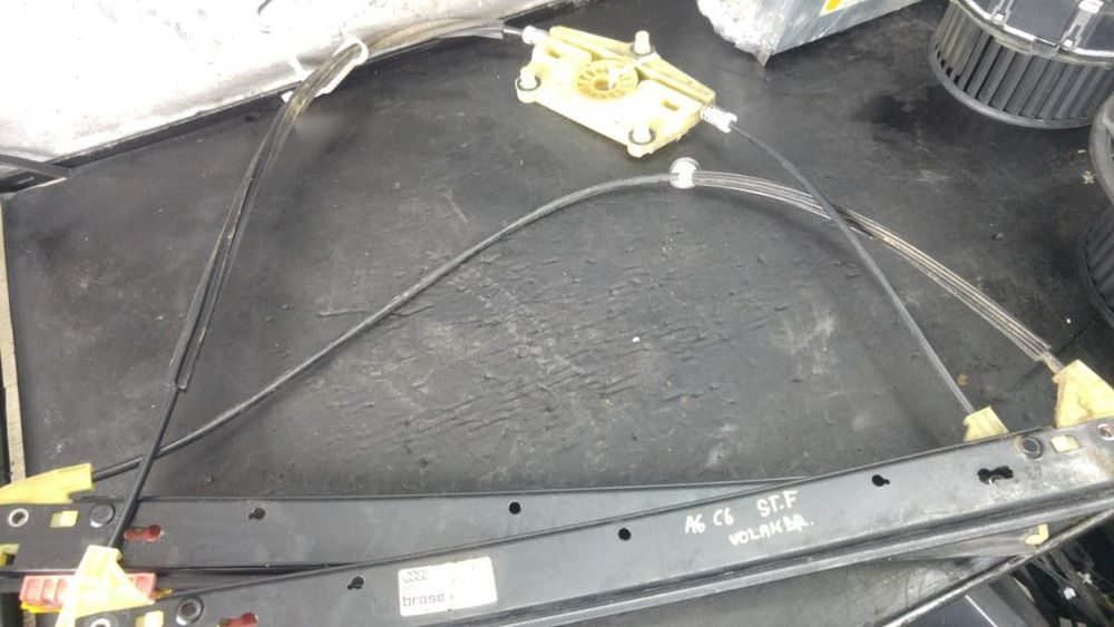 macara usa stanga fata  audi a6 4f c6 break 4f0837461d