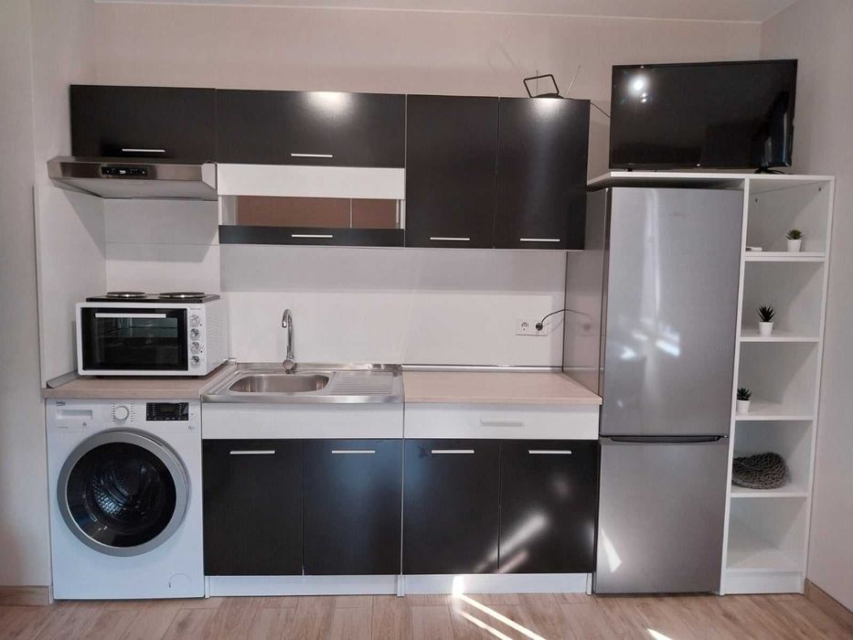 Дава се под наем Едностаен апартамент в София, Център - 55 кв.м за 459 € - Снимка #1